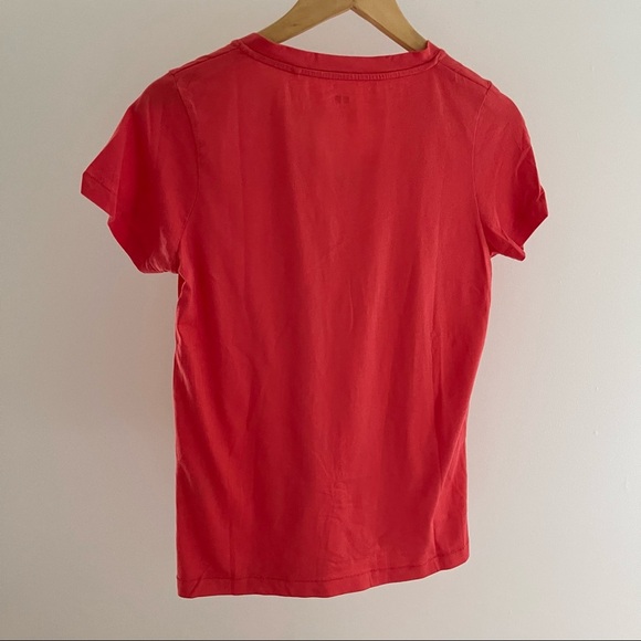 Uniqlo Tee Shirt - Picture 4 of 4